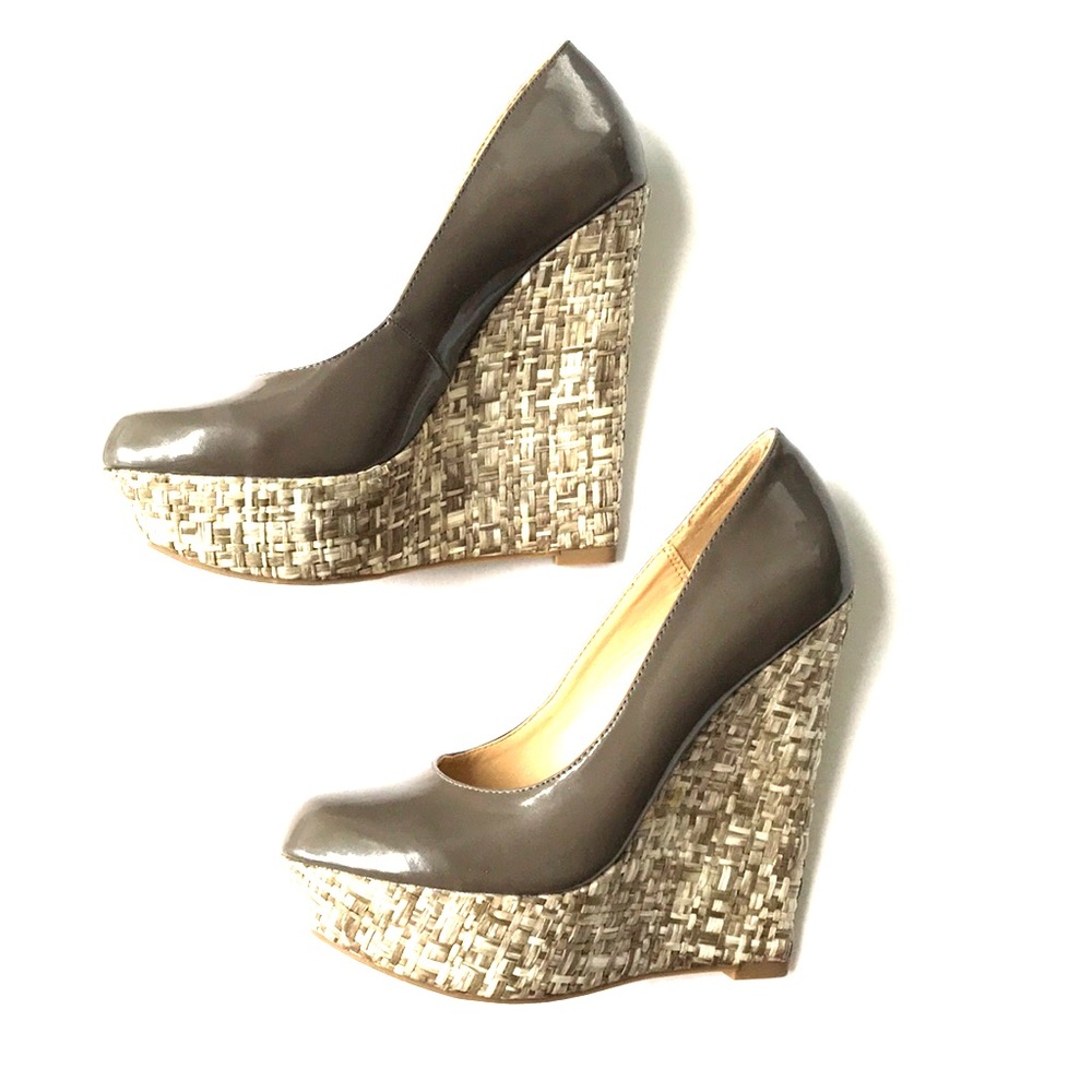 Steve Madden Olive Platform Wedges